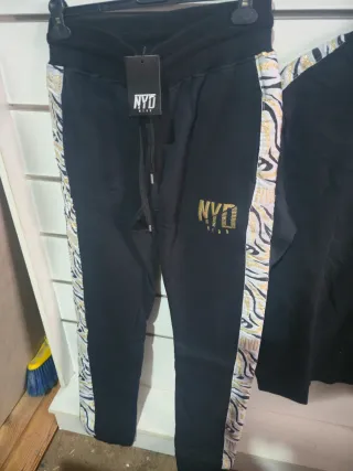 Chándal NYD Negro y Dorado Talla L