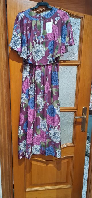 Precioso Vestido de Bonaire.Nuevo