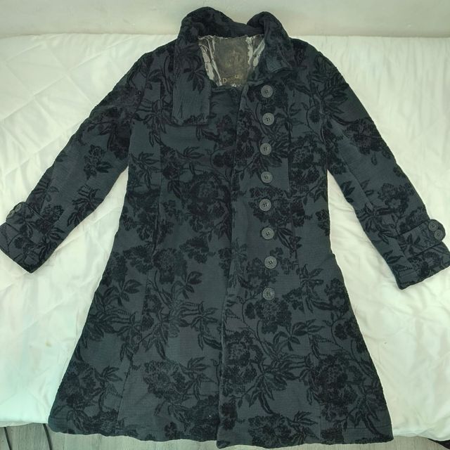Chaqueta Desigual floral negra talla única