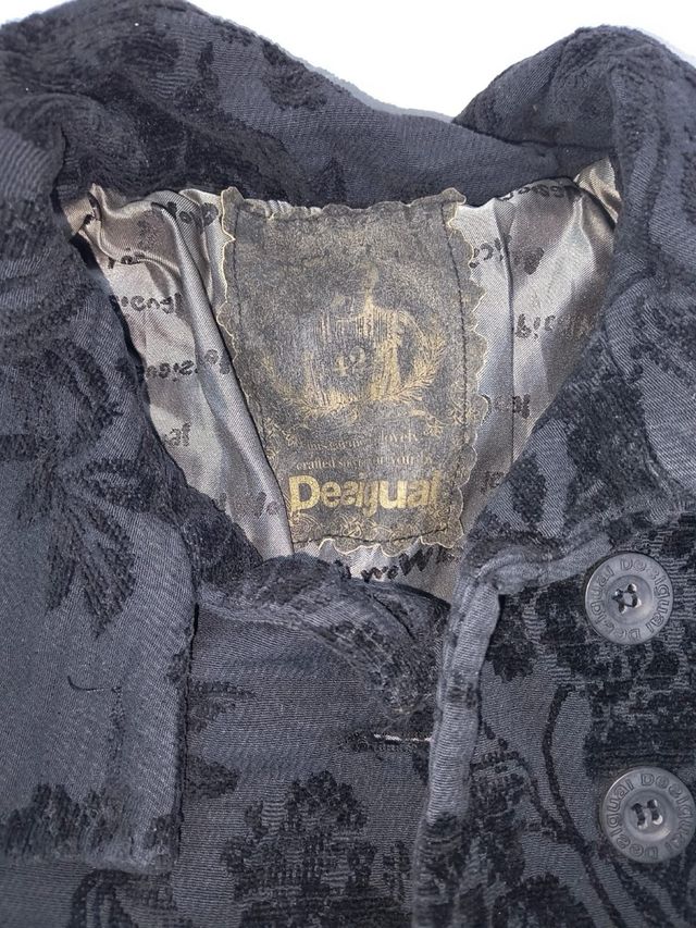 Chaqueta Desigual floral negra talla única