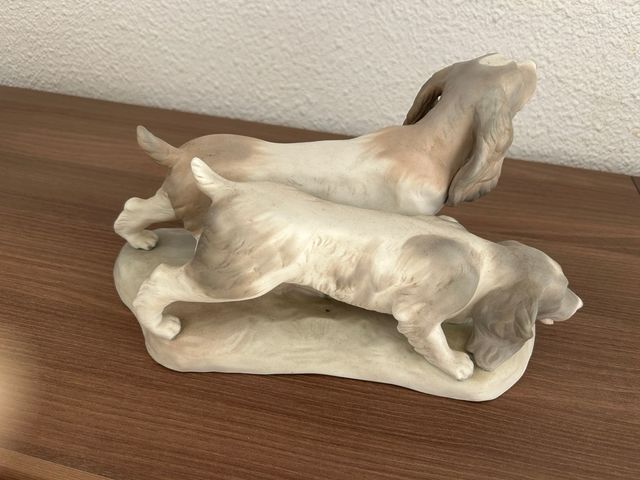 Figuras de cerámica antiguas de perros