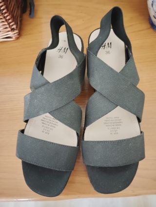 Sandalias cuña H&M negras talla 36