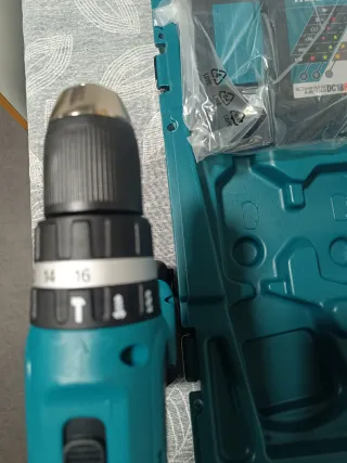 Taladro Percutor Makita DHP453RFE 18V LXT