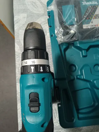 Taladro Percutor Makita DHP453RFE 18V LXT