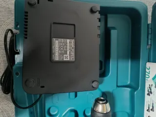 Taladro Percutor Makita DHP453RFE 18V LXT