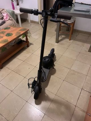 Patinete Eléctrico Xiaomi + Casco + tiras led