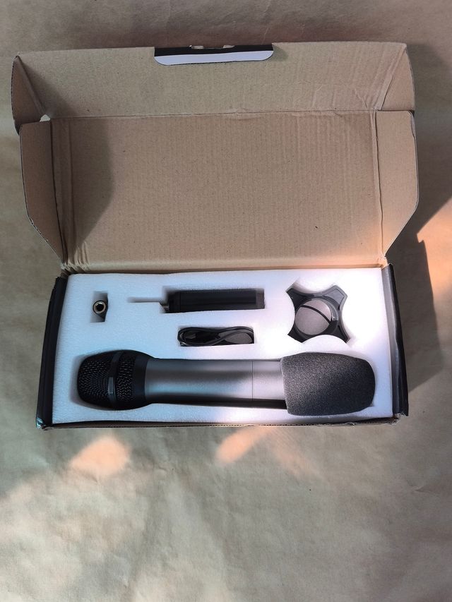 Micrófono inalámbrico con receptor - Nuevo