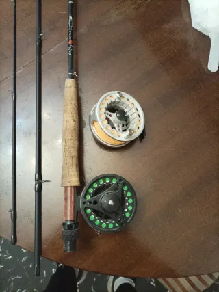 Caña de mosca 8'5 4-5