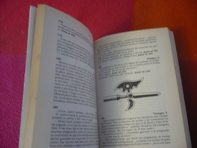 EL ABISMO DE HELM LIBRO JUEGO TOLKIEN SEÑOR ANILLO