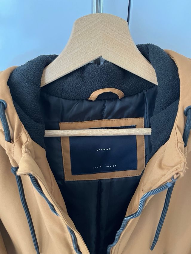 Chaqueta bomber color mostaza