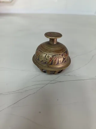 Campana de elefante decorada