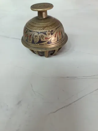 Campana de elefante decorada