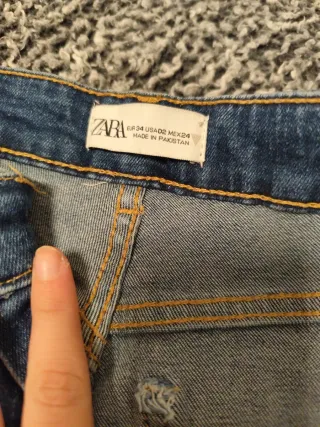 Pantalón vaquero flare Zara azul