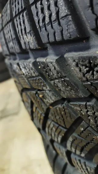 Llantas Mercedes 18 con neumáticos invierno