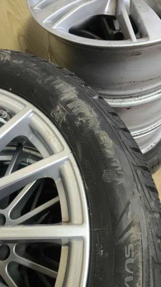 Llantas Mercedes 18 con neumáticos invierno