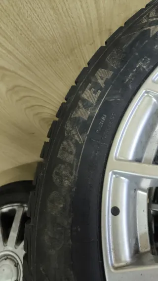 Llantas Mercedes 18 con neumáticos invierno