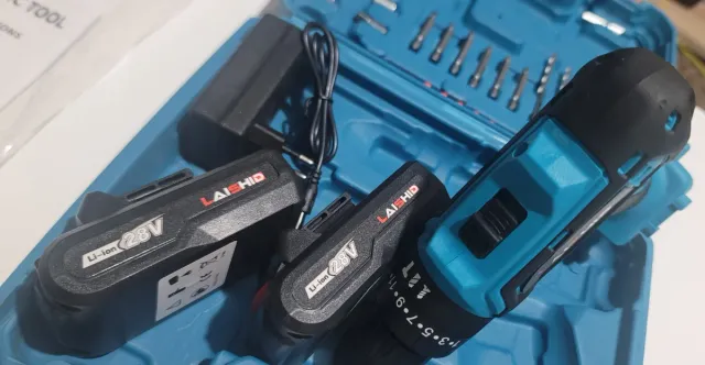 Taladro con 2 Batería,piezas y Maletín, todo nuevo