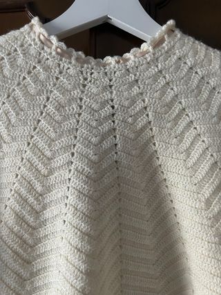 Mañanita artesanal vintage beige