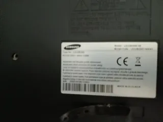 Televisión Samsung lcd de 52", con fire stick