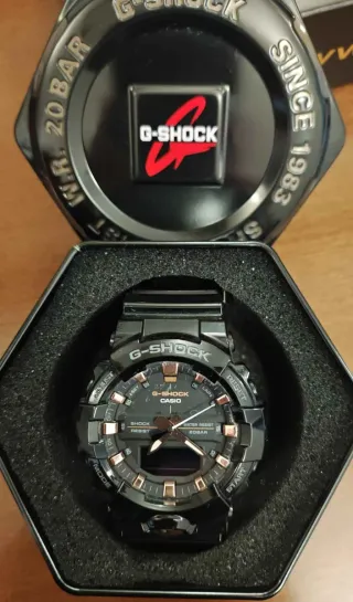 Orologio G-Shock Nero e Oro