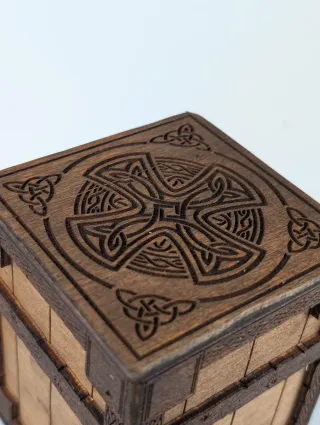 Scatolina Legno Incisa Celtica Fantasy