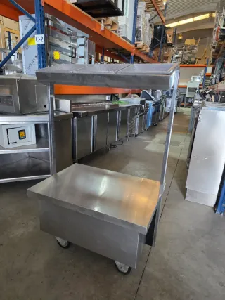 Mueble cubertero de metal