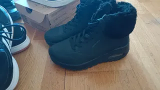 Lote de zapatillas neak peak Adidas Reebok skecher