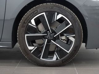 PEUGEOT 508 Hybrid 5P GT HYBRID 225 eEAT8
