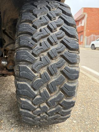 Neumáticos 33”