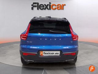 Volvo XC40 2.0 T4 AWD R-Design Auto
