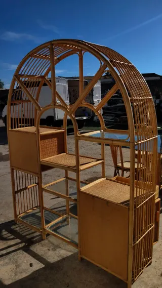 Conjunto muebles de bambú