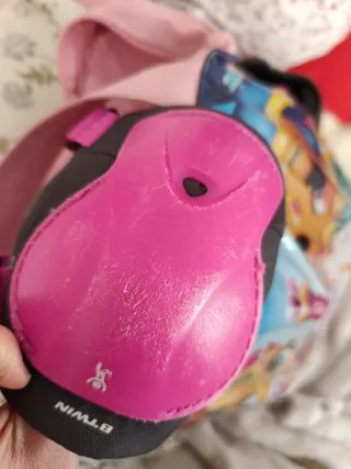 Patines 4 ruedas coderas y rodilleras casco t5 a 6