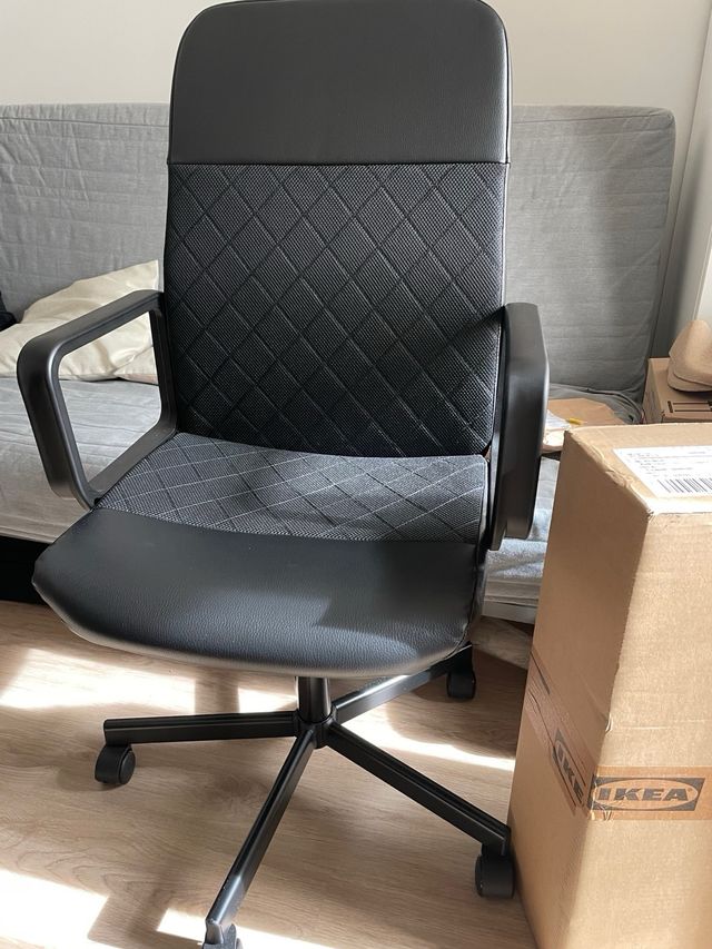 Silla renberget Ikea oficina nueva.