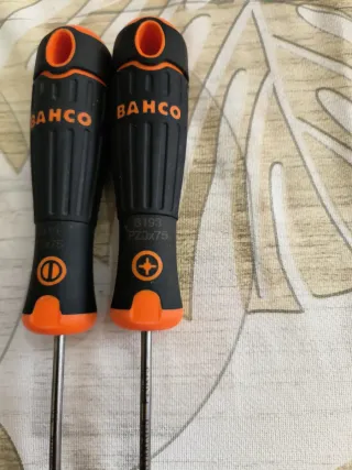 2 Destornilladores Bahco