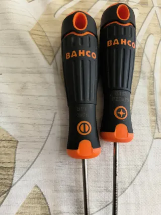 2 Destornilladores Bahco
