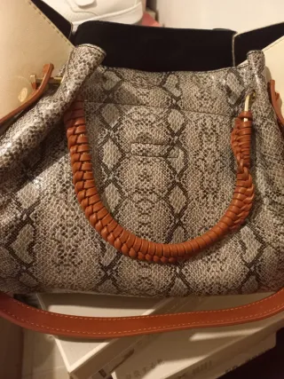 Bolso estampado piel serpiente