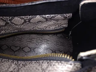 Bolso estampado piel serpiente