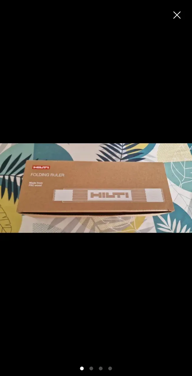 Metro pieghevole in legno Hilti