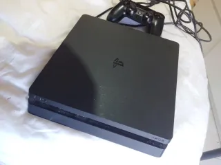 PS4 (PlayStation 4) Negra