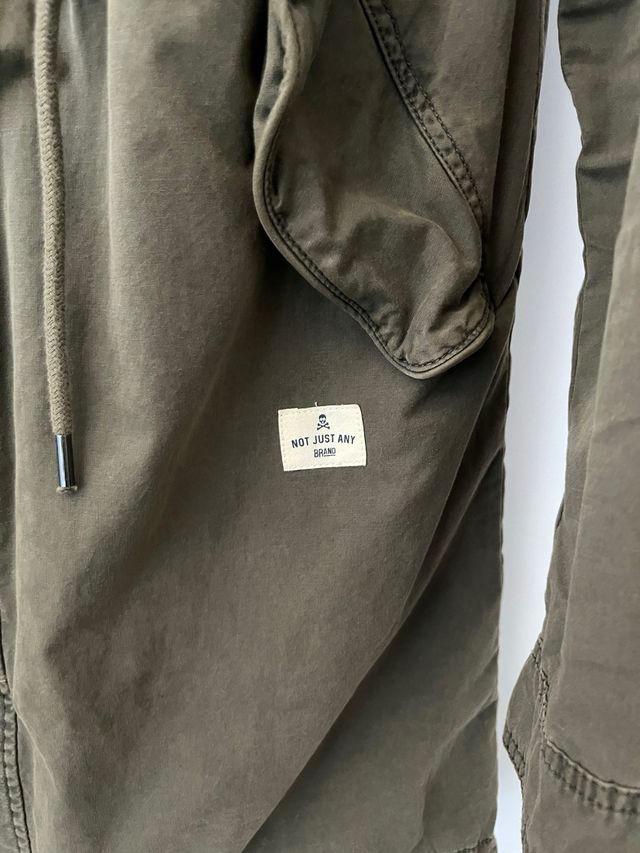 Parka verde oliva Scalpers