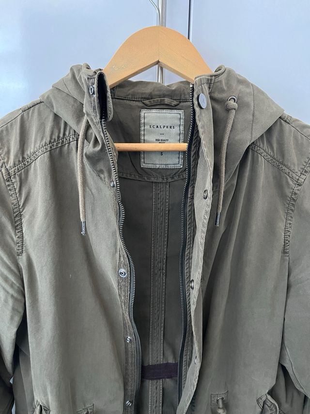 Parka verde oliva Scalpers