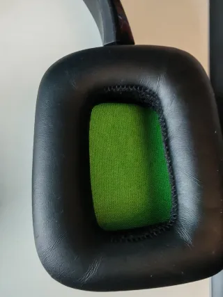 Auriculares Tritton Kunai Xbox.