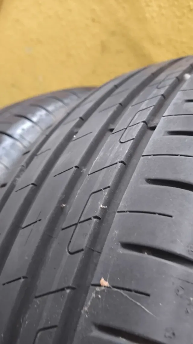 2 Neumáticos Goodyear EfficientGrip 205/60/16