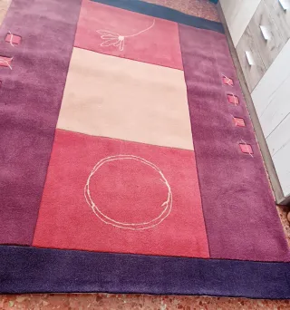 Grande tappeto OAT rosso e abitativo