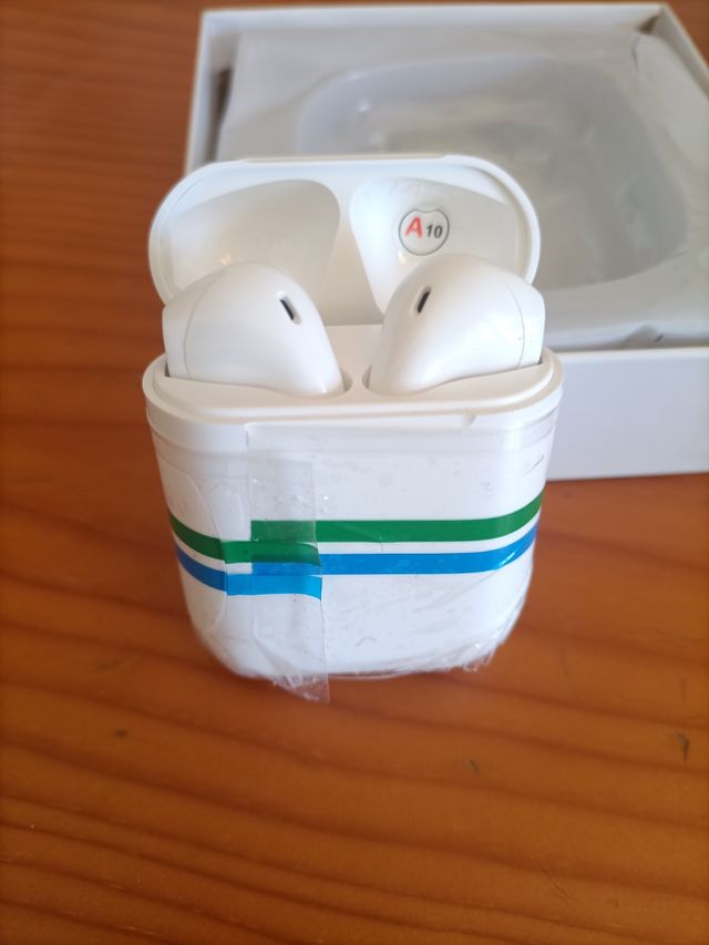 Auriculares i12