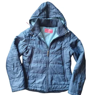 Abrigo Bershka azul con capucha