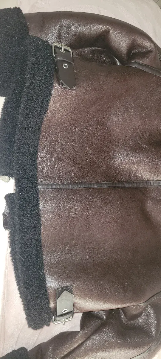 Cazadora Zara efecto piel