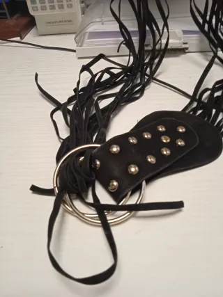 Cintura donna con frange e borchie