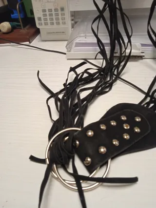 Cintura donna con frange e borchie