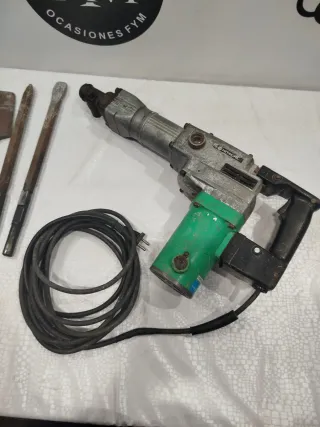 Martillo Percutor Hitachi con Cinceles